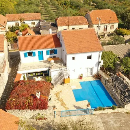 Skradin Et *